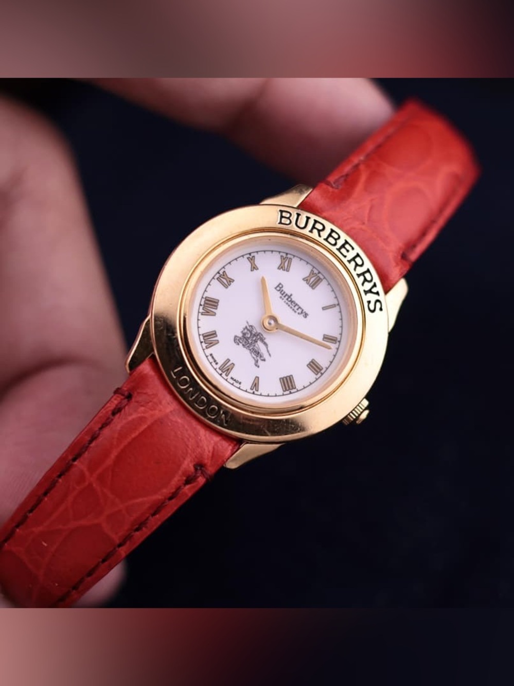 Vintage 1990s Burberrys of London 4200AL Women’s Watch - Picture 2 of 7